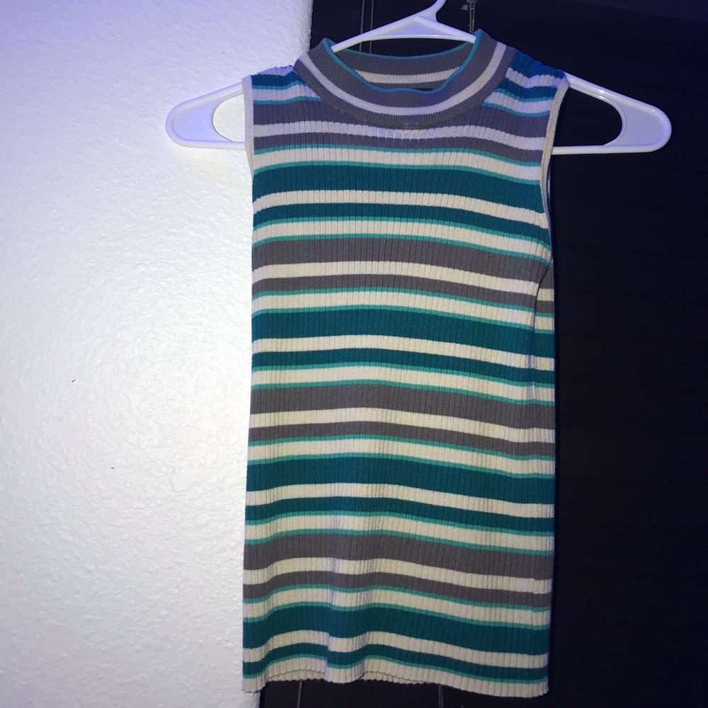 “CUTE FITTED TANKTOP”